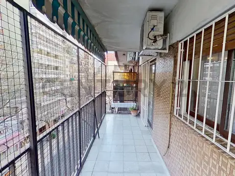 Departamento en Venta en Parque Rivadavia, USD 215.000