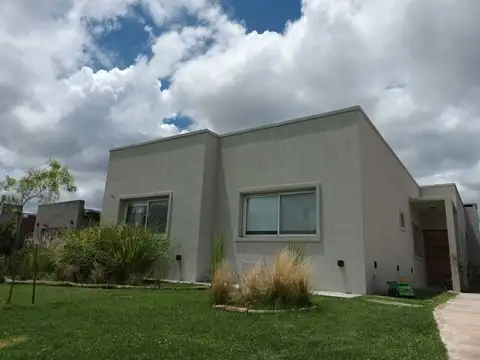 Casa en Venta al Noroeste