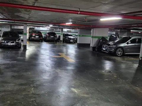 Cocheras en Ediificio Premium