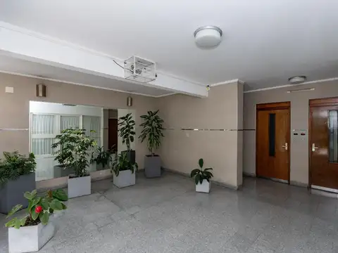 Zapiola 400, Piso 5