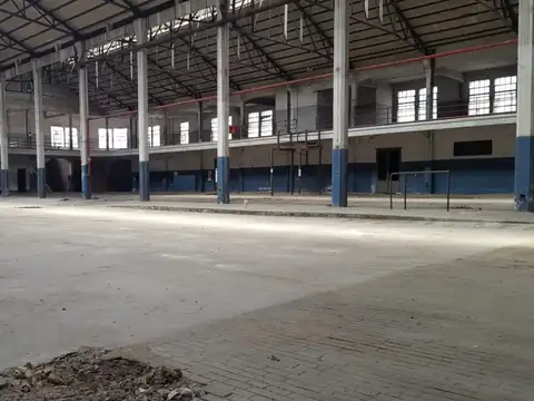 Galpón - Alquiler - Argentina, Capital Federal - Aristobulo del Valle 700