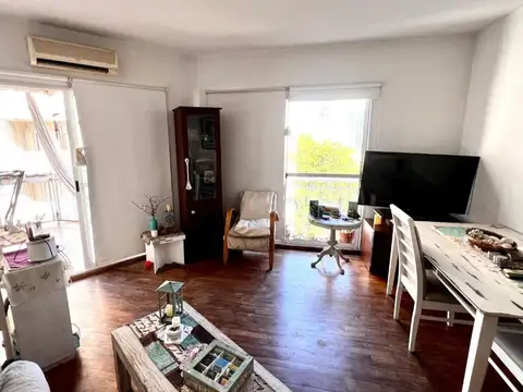 Avenida Hipólito Yrigoyen 3400