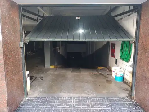 1ER SUBSUELO ,CAPACIDAD PARA DOS AUTOS  MEDIANOS 