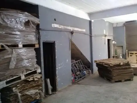 Galpon en Venta 17  mts Fondo