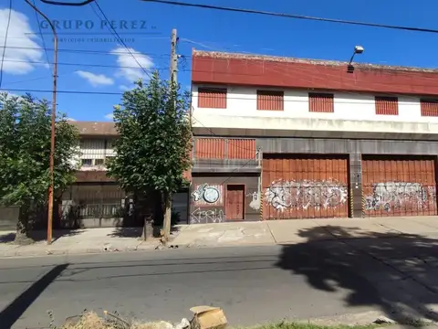 Galpon en Venta 30  mts Frente
