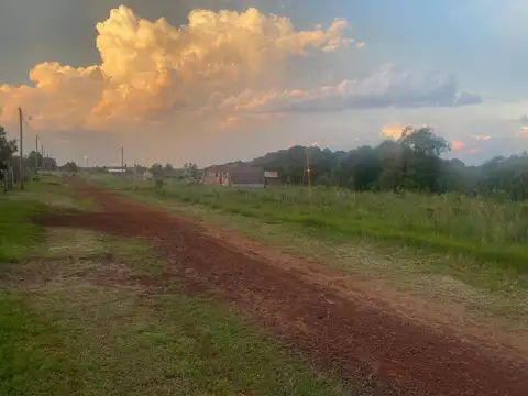 Vendo Sobre Ruta 105,Terreno en Barrio El Chogui  Posadas- Mnes.