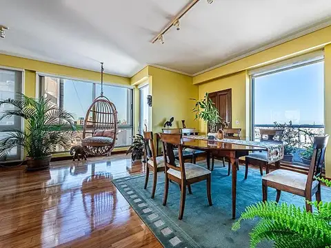 Torre Riobamba. Duplex alto. Vista. Dos cocheras. Recoleta