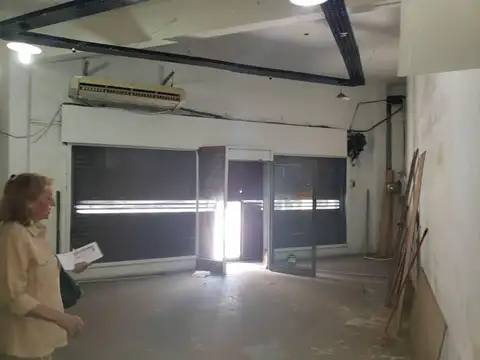 Local en Venta 50 años