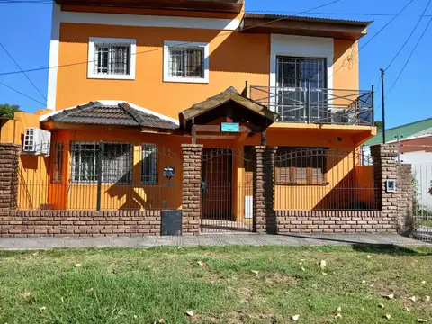 Casa - Alquiler - Argentina, Malvinas Argentinas - Darragueira 2353