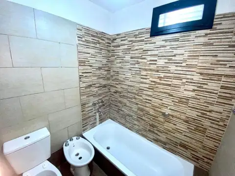 Depto Tipo Casa en Venta de 8 ambientes