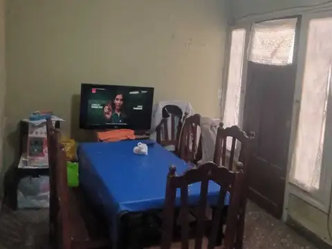 Casa 4 ambientes con 1 baño