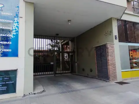 11  y 45 600, Piso 0