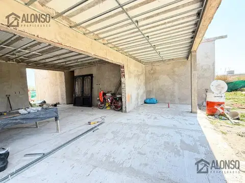 Casa en Venta con 1 cochera