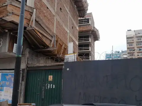 Terreno en Venta en Villa del Parque, USD 450.000