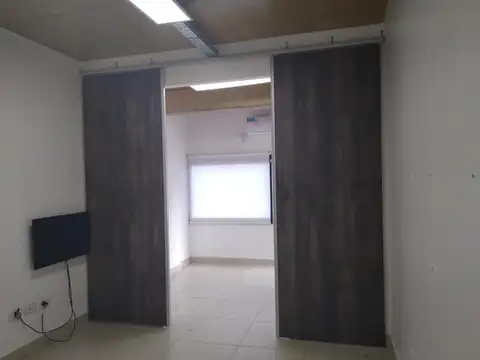 Oficina en Esc.-Centro