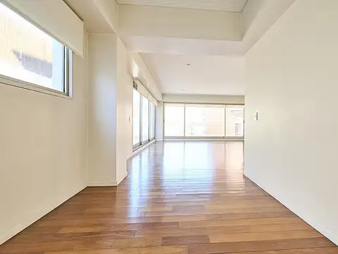 Penthouse. Recoleta. Cuatro ambientes. Terraza. Pileta. Cochera fija. Amenities. Duplex.