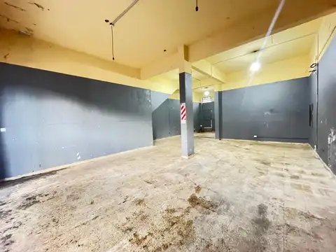 Local en Alquiler en Parque Avellaneda, $ 1.700.000