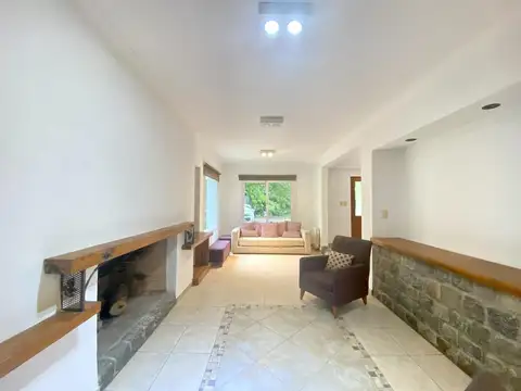 Casa 5 ambientes con 3 baños