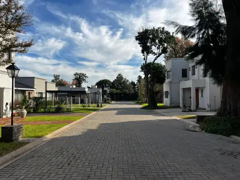 Alberdi  al 2300