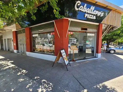 VENTA CASA 3 AMBIENTES + 2 LOCALES TERRAZA PADUA