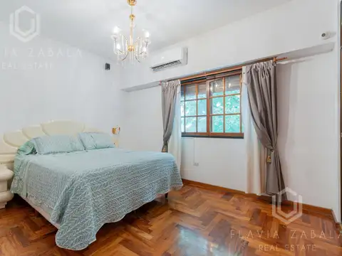 Casa 5 ambientes con 2 baños