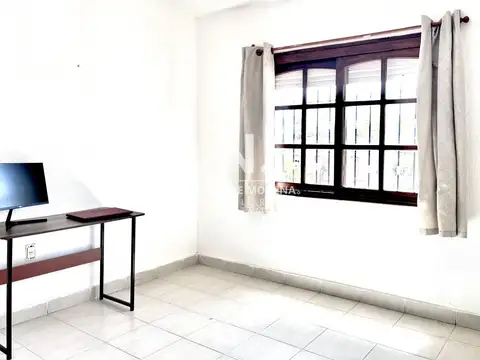 Venta de Casa, 3 Dormitorios, 2 Baños y Barbacoa en Barrio La Sonrisa