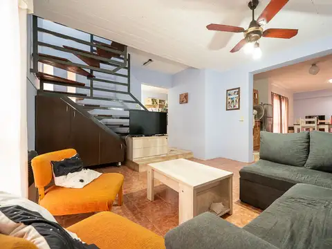 Depto Tipo Casa en Venta de 3 ambientes