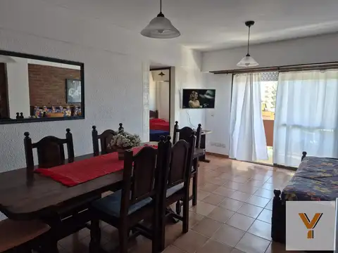Departamento en venta - 2 Dormitorios 2 Baños - Villa Gesell