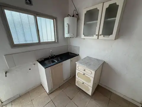 Depto Tipo Casa en Alquiler en Jose Leon Suarez, $ 280.000