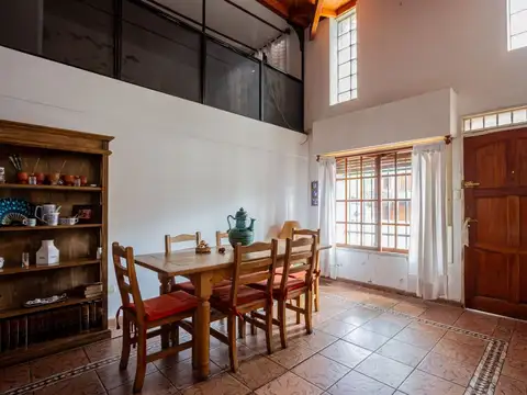 Depto Tipo Casa en Venta de 4 ambientes