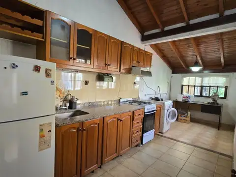 Casa 2 ambientes con 1 baño