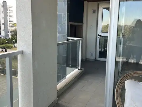 Departamento 7 ambientes con 2 baños