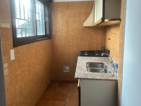 Depto Tipo Casa en Alquiler al Este