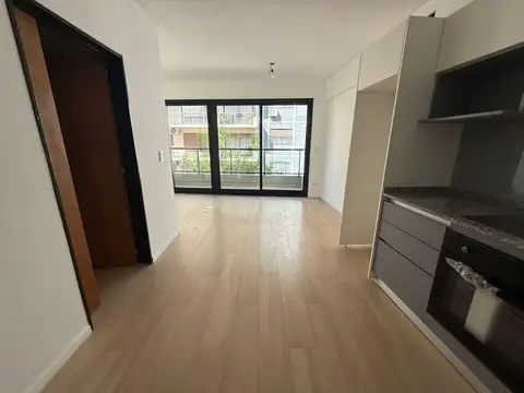 VENTA MONOAMBIENTE CON PATIO RECOLETA A ESTRENAR
