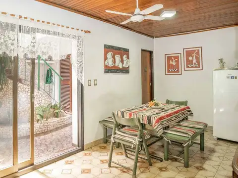 VENTA CASA DE 5 AMBIENTES C/ TERRAZA EN VILLA LURO