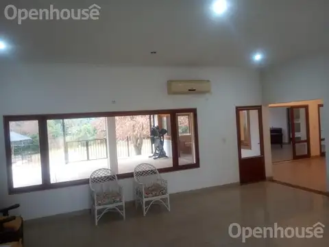 Casa 7 ambientes con 3 baños