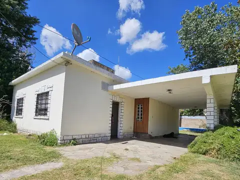 Casa 4 ambientes con 1 baño