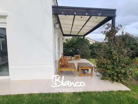 Casa en Venta al Oeste