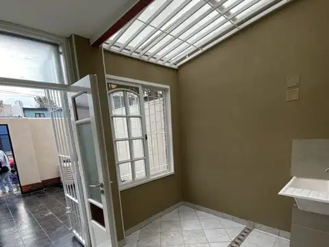 Depto Tipo Casa en Venta con 1 cocheras