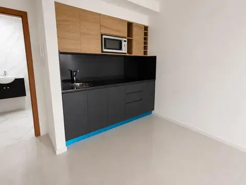 Departamento en Alquiler en Parque Centenario, $ 700.000