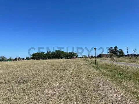 El Mirador  Club de Campo   ruta 2 km 90