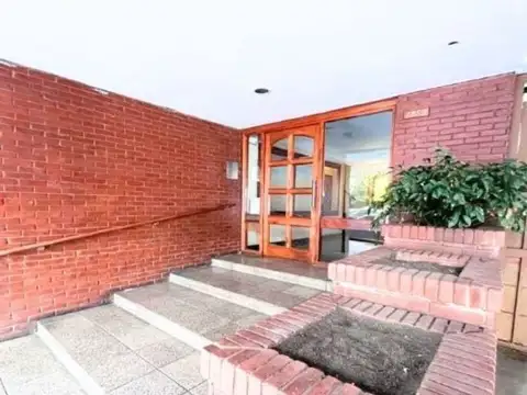 depto dos ambientes  cta/ fte ubicación inmejorable