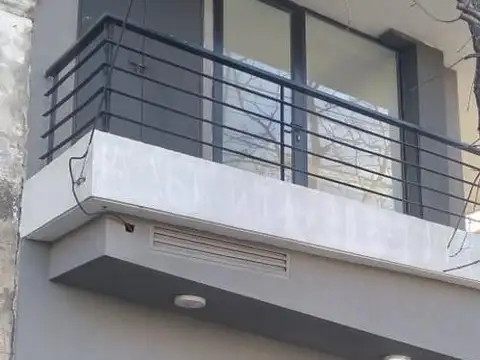 Hipolito Yrigoyen 1300, Piso 2°