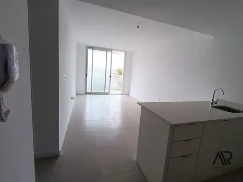 Apartamento en venta c/ cochera en Piriápolis
