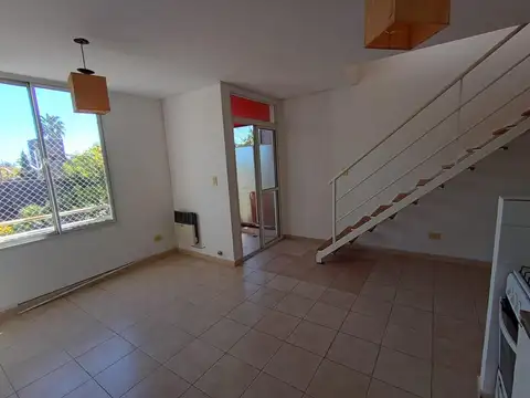 DUPLEX EN ALQUILER - ABASTO
