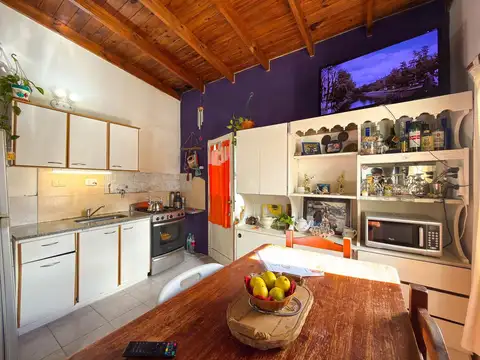 Casa 4 ambientes con 1 baño