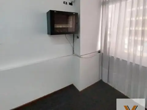 Oficina en venta - 5 Ambientes 2 Baños - Microcentro