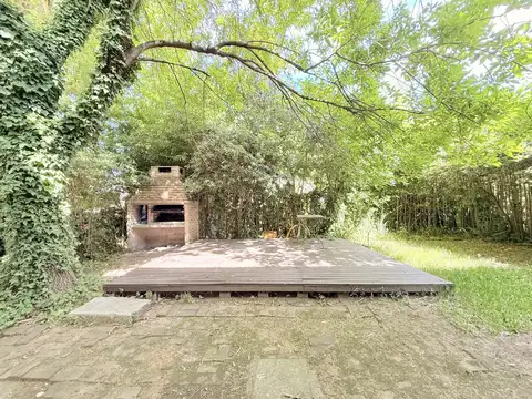 Casa en Venta con 1 cochera