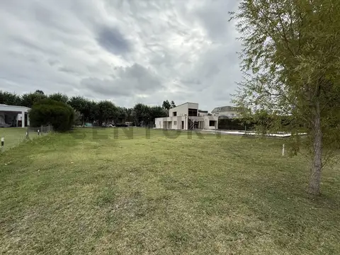 Terreno en Venta de 1054,0 m2