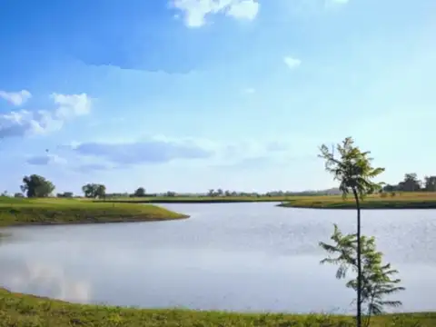 Lote en La providencia con vista al lago